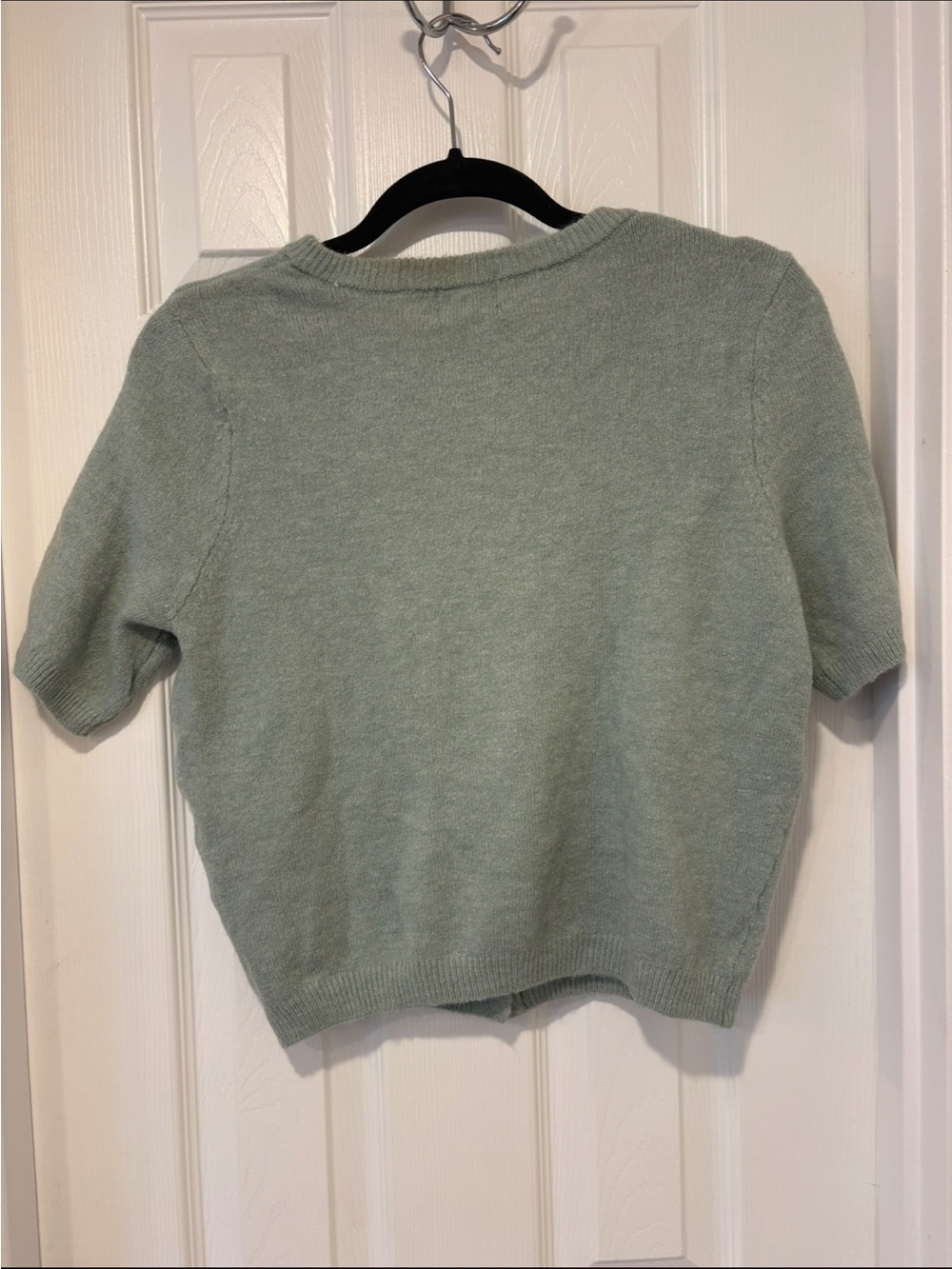 H&M Sage Green Short-Sleeve Button Cardigan - Picture 3 of 4
